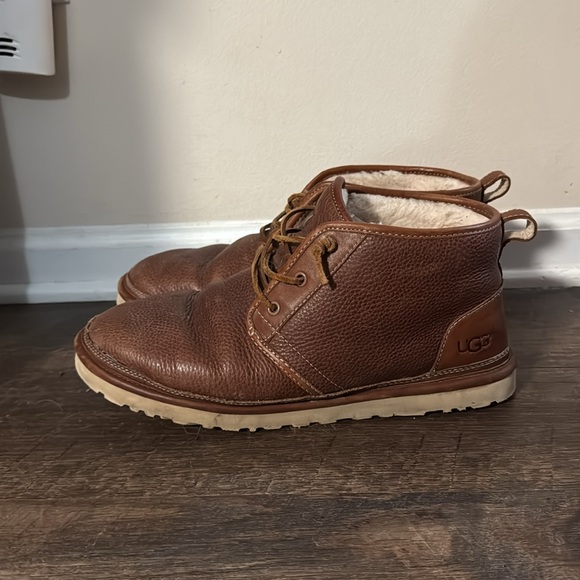Men’s Ugg Chukka Boots - Picture 4 of 7